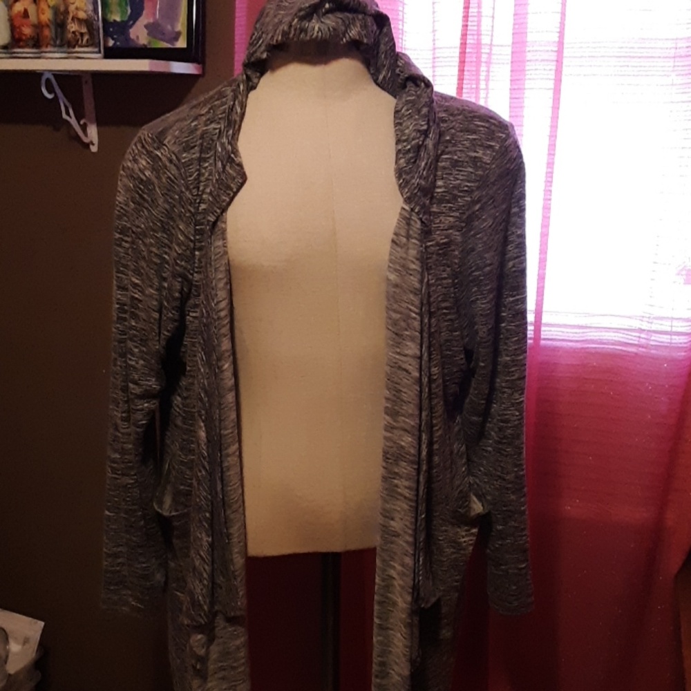 Livi Active cardi hoodie